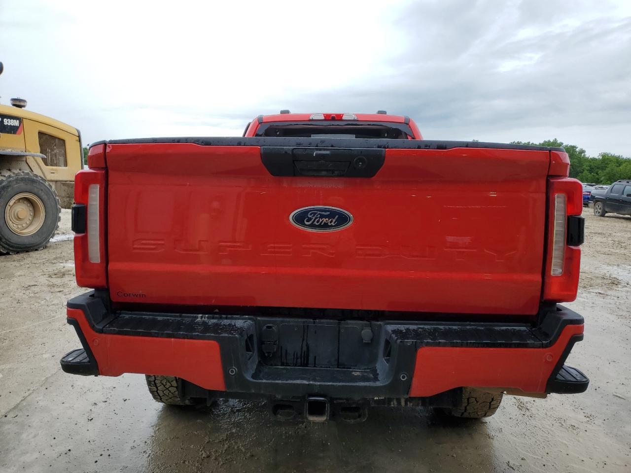 2023 Ford F350 Super Duty - Image 6