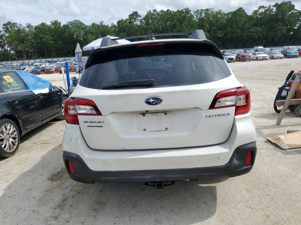 2019 Subaru Outback 2.5I Premium - Image 6