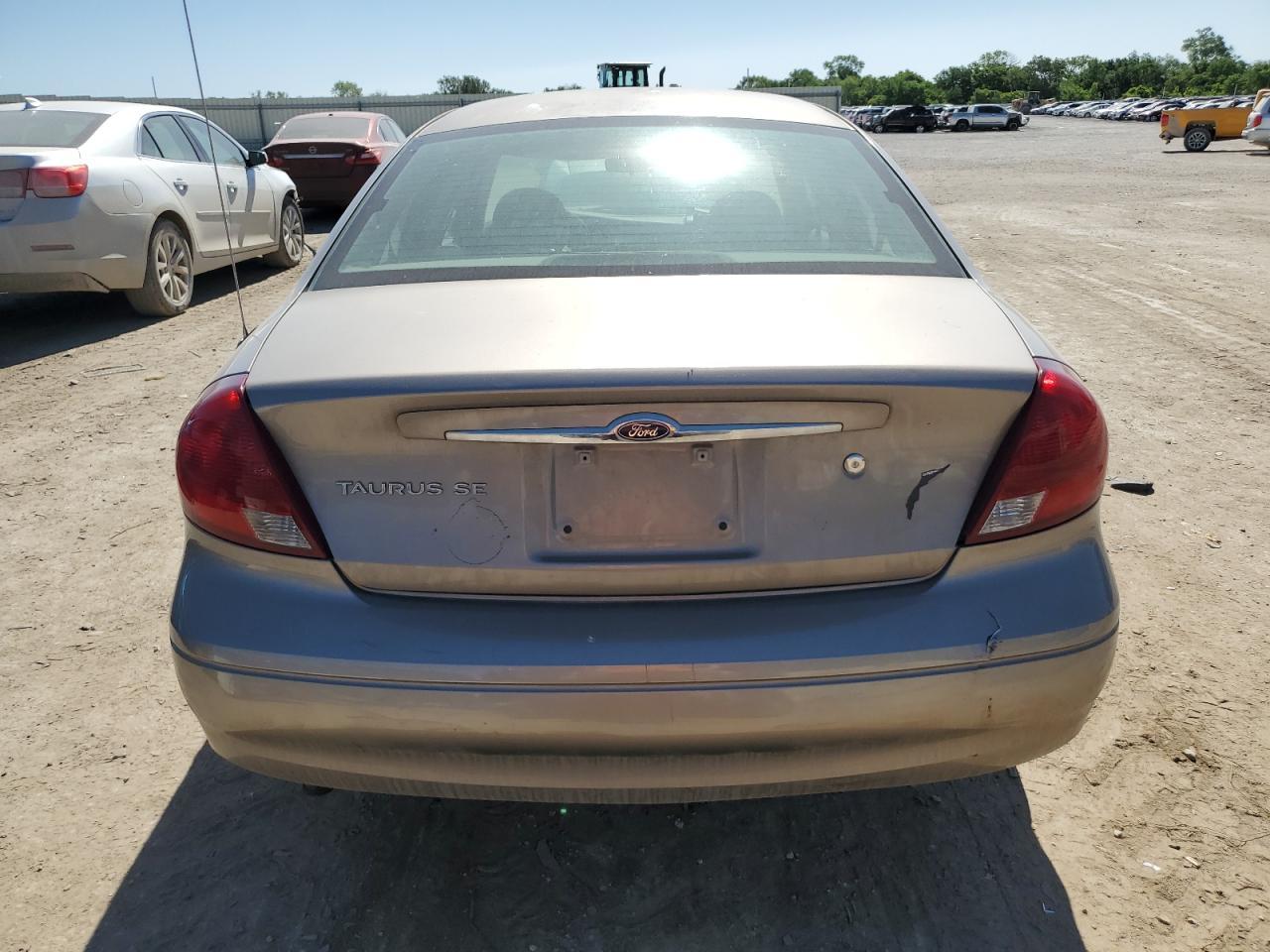 2002 Ford Taurus Se - Фото 6