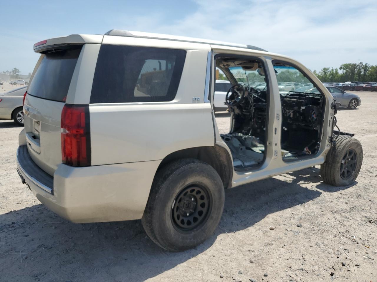 2015 Chevrolet Tahoe C1500 Ltz - Фото 3