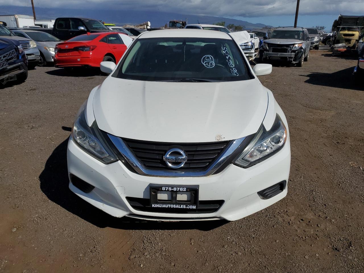 2017 Nissan Altima 2.5 - Image 5