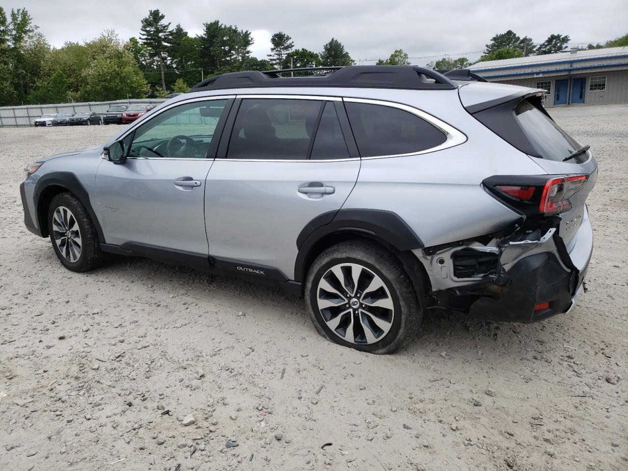2023 Subaru Outback Limited - Фото 2