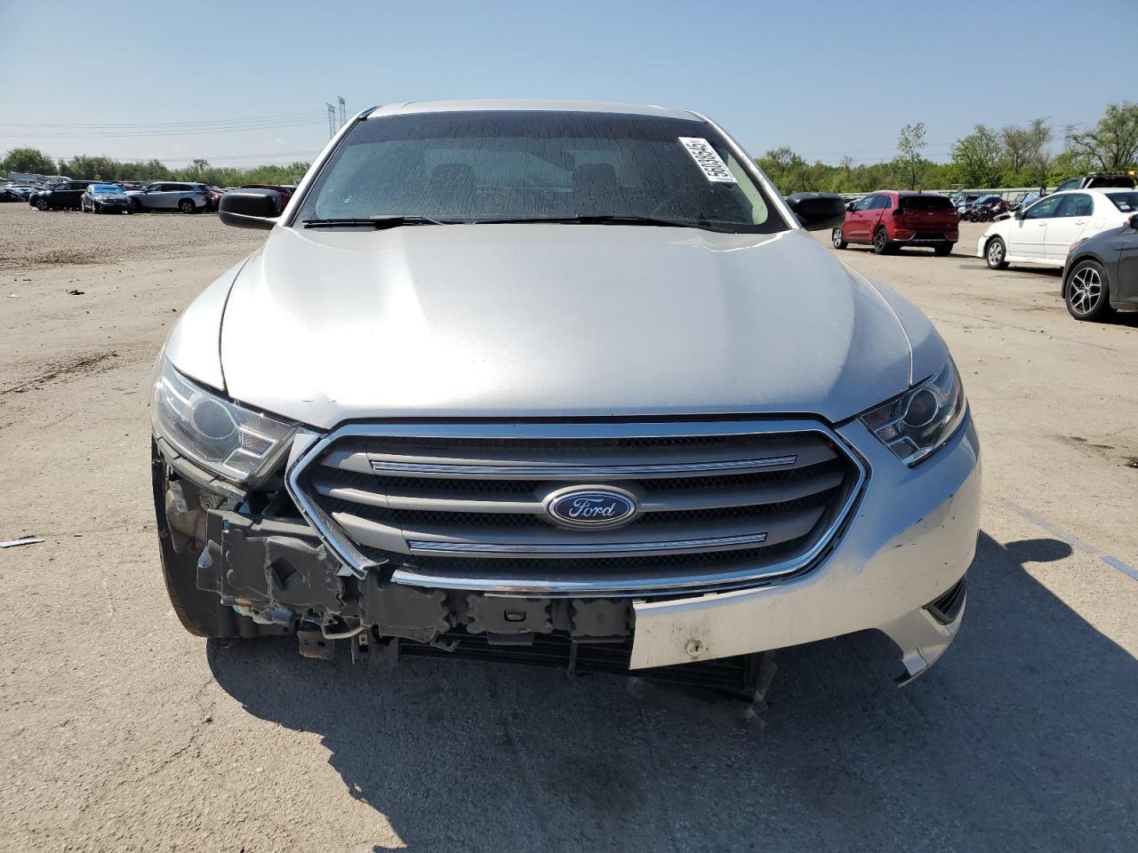 2017 Ford Taurus Se - Image 5