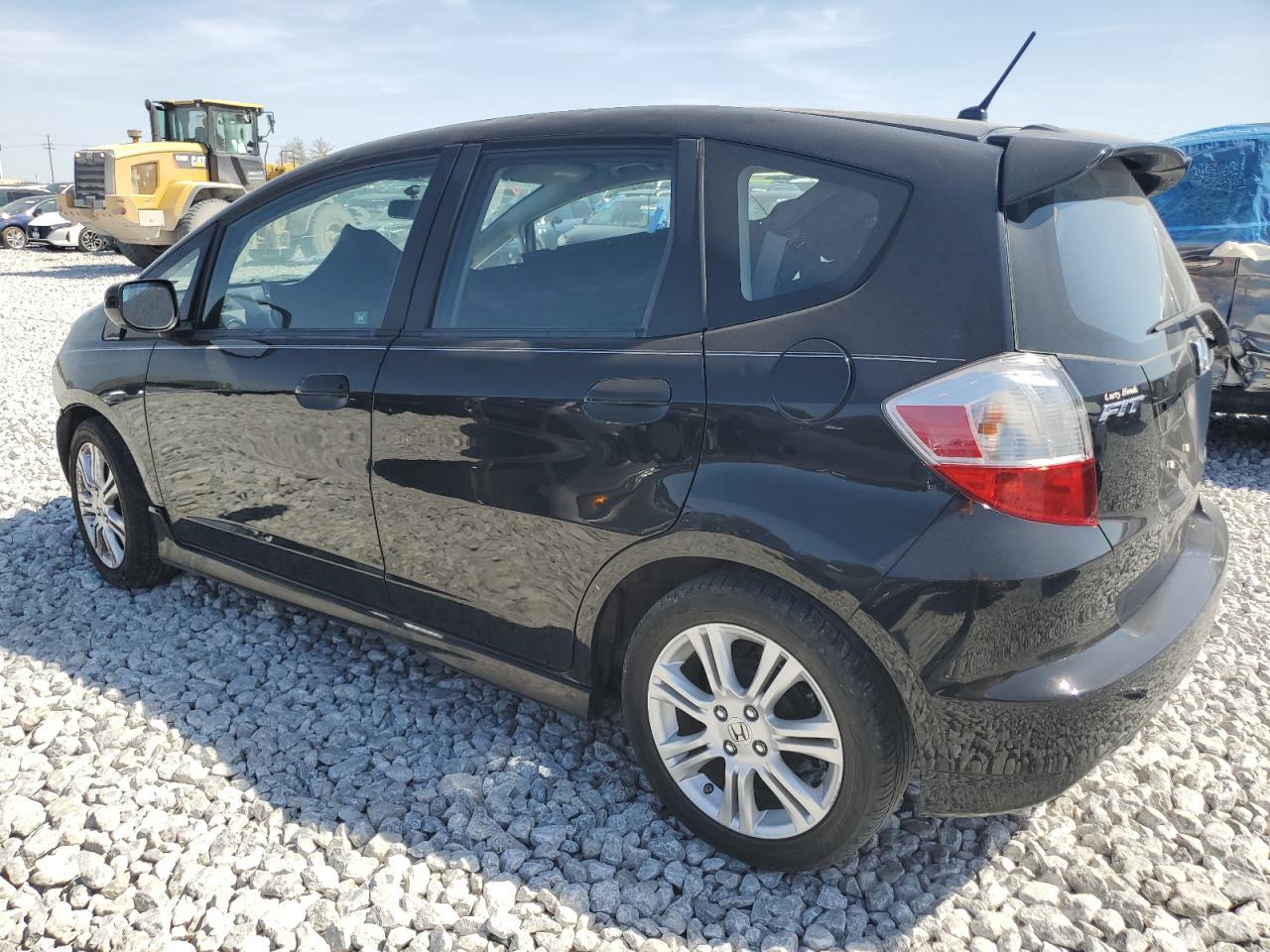 2011 Honda Fit Sport - Фото 2