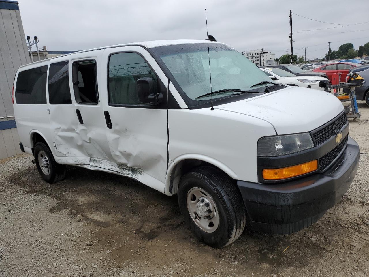 2019 Chevrolet Express G2500 Ls - Фото 4