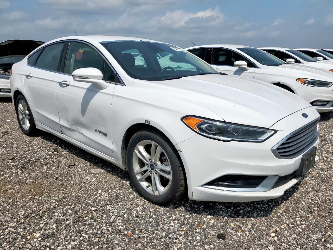 2018 Ford Fusion Se Hybrid - Image 4