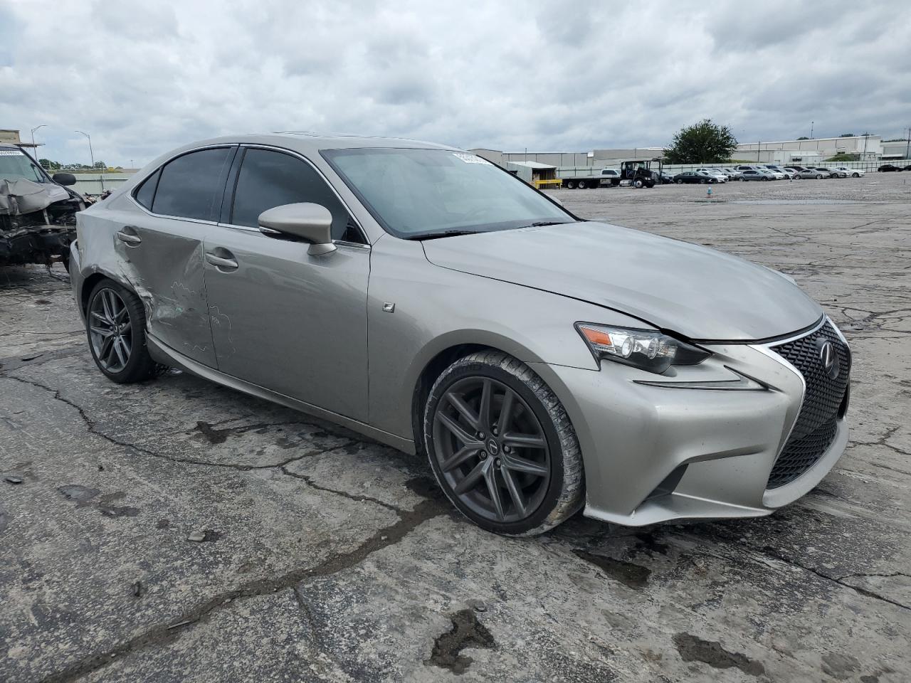 2015 Lexus Is 350 - Image 4