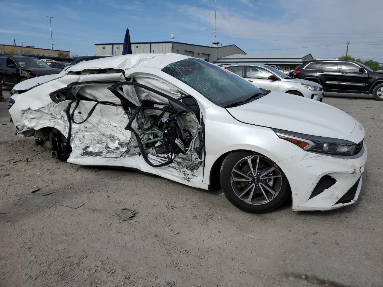 2024 Kia Forte Lx - Фото 4