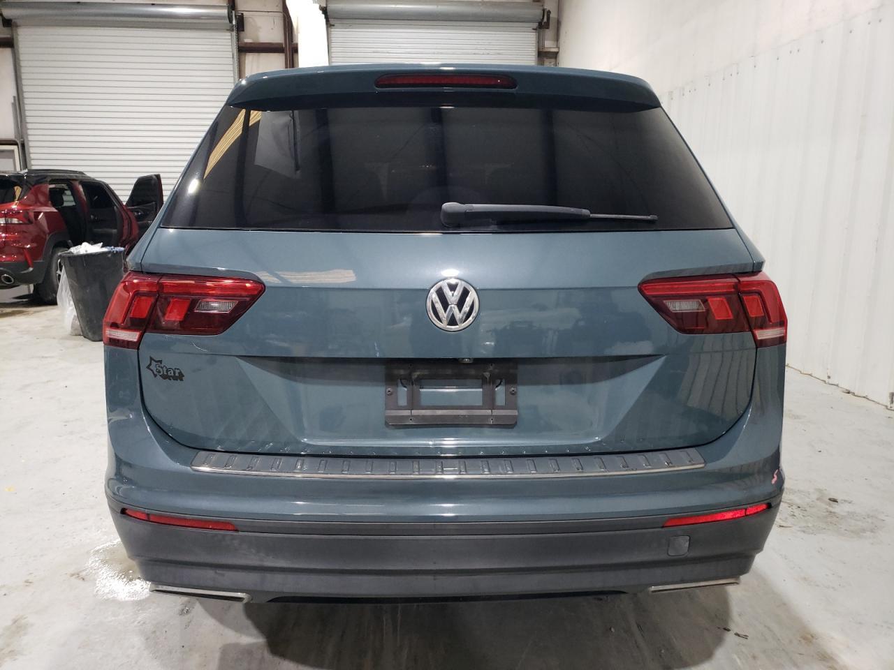 2019 Volkswagen Tiguan S - Фото 6