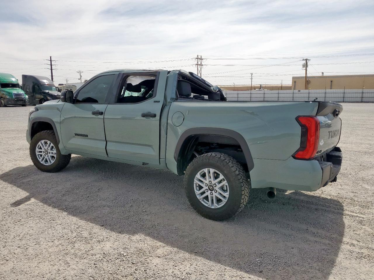 2025 Toyota Tundra Crewmax Sr - Image 2