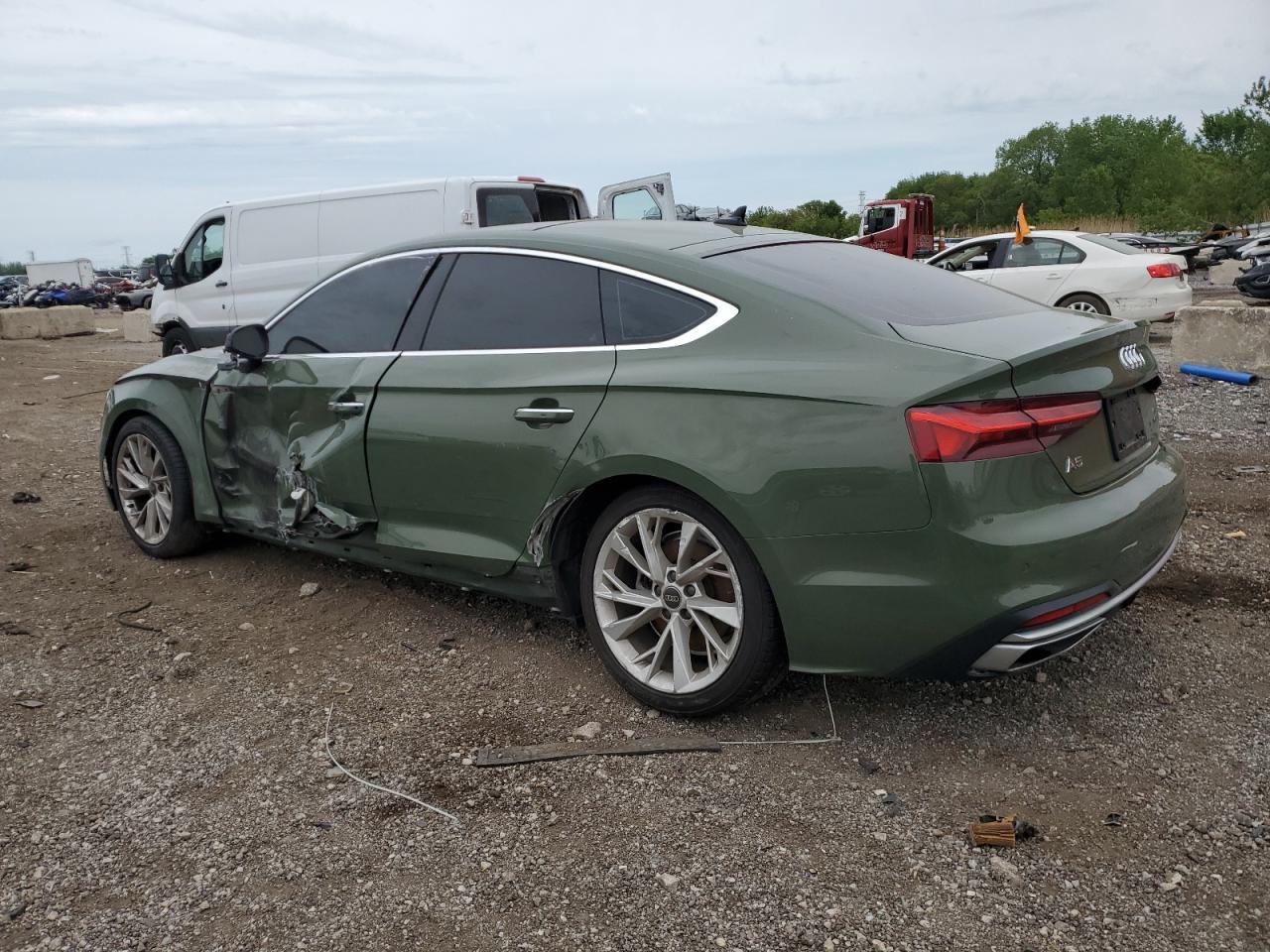 2022 Audi A5 Premium 40 - Фото 2