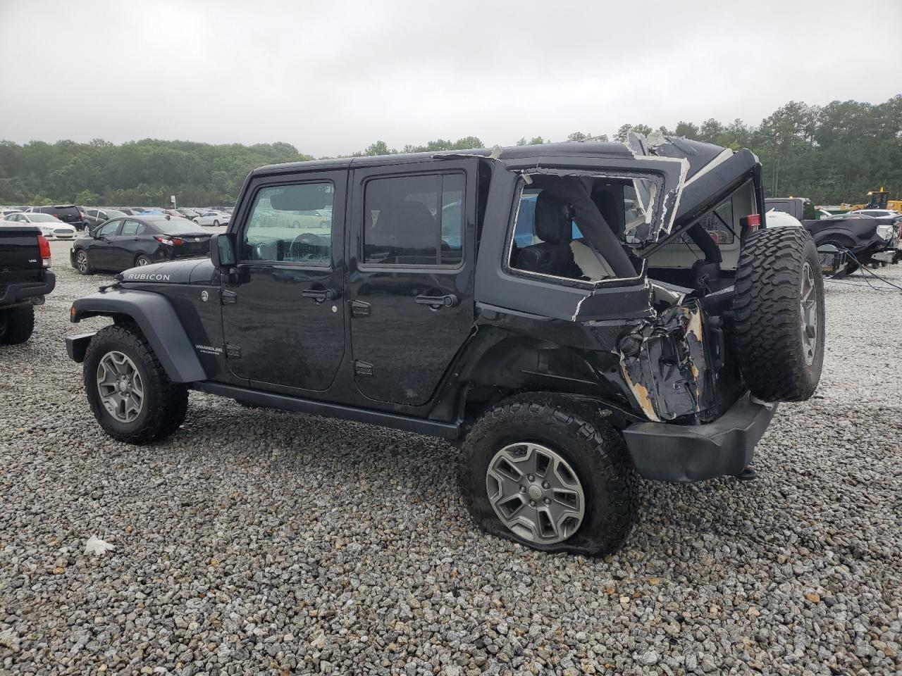 2014 Jeep Wrangler Unlimited Rubicon - Image 2