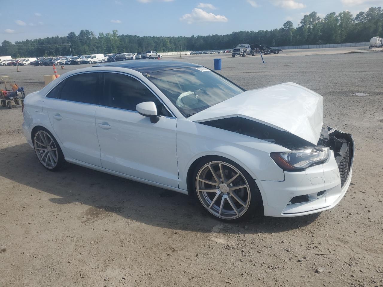 2015 Audi A3 Premium Plus - Фото 4