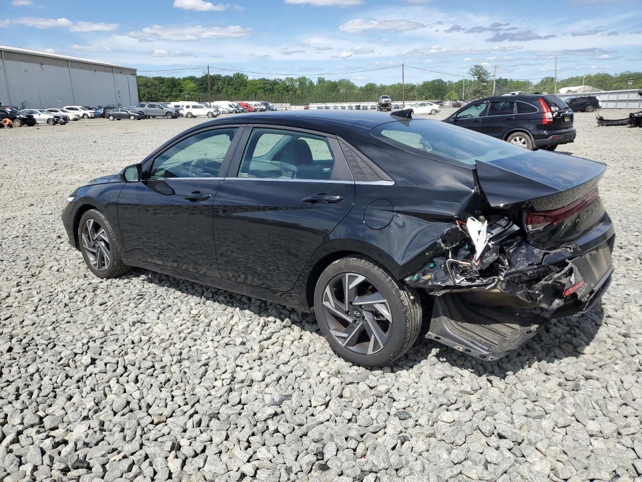 2025 Hyundai Elantra Sel - Фото 2