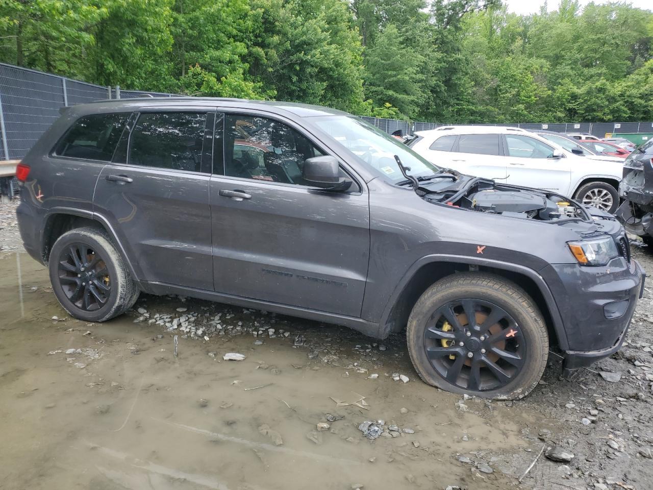 2018 Jeep Grand Cherokee Laredo - Фото 4