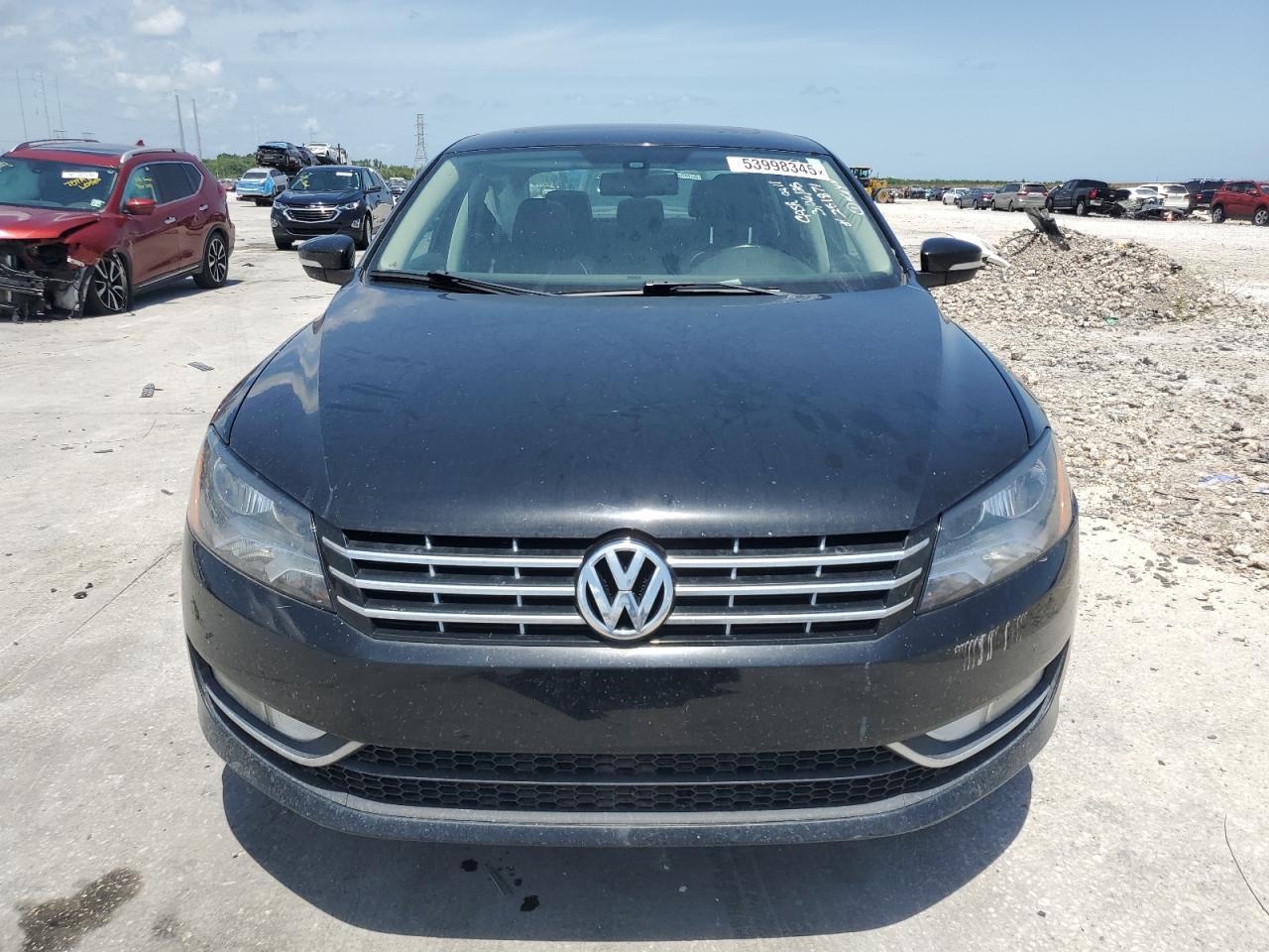 2013 Volkswagen Passat Sel - Image 5