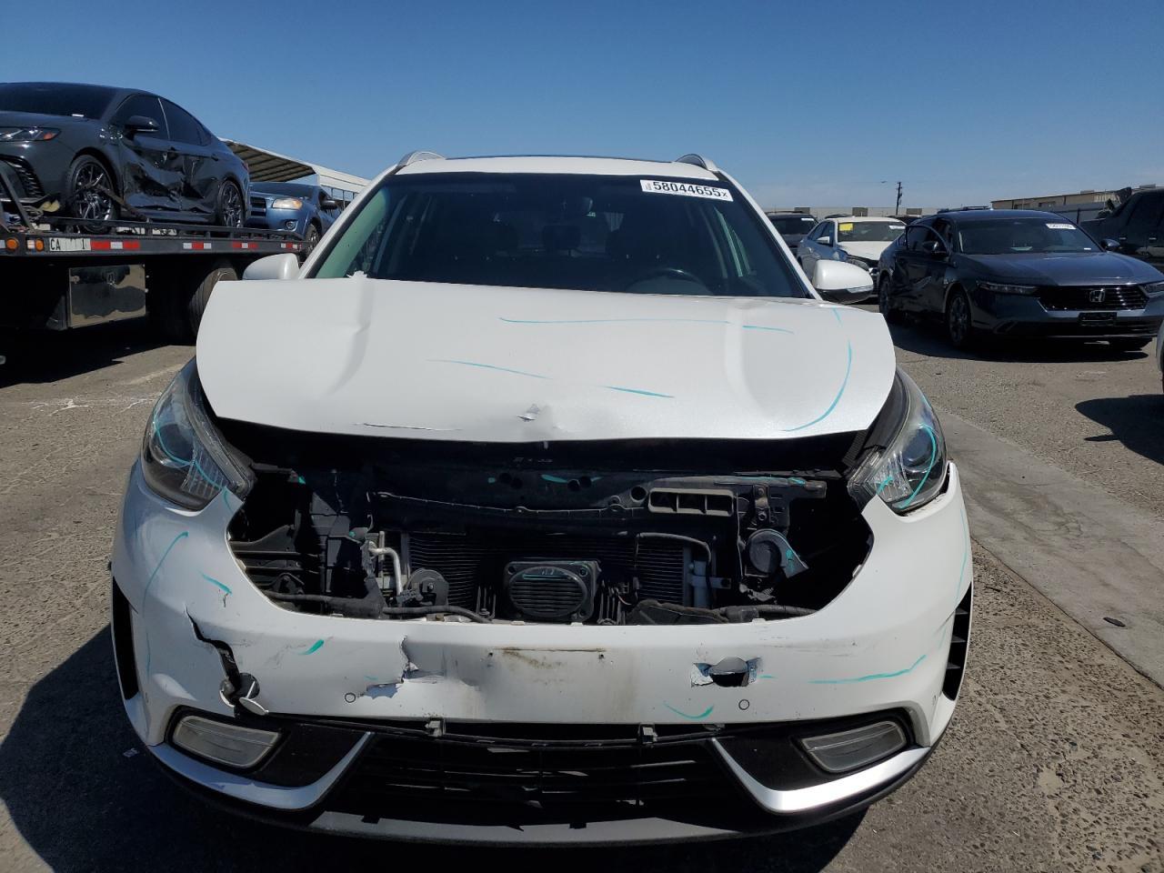 2017 Kia Niro Ex Touring - Image 5