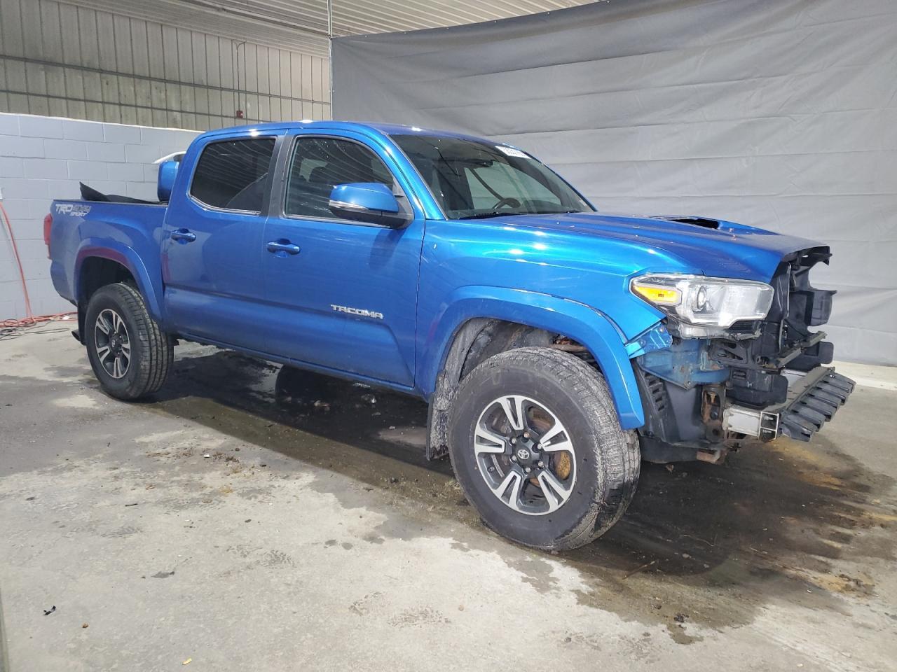 2016 Toyota Tacoma Double Cab - Фото 4