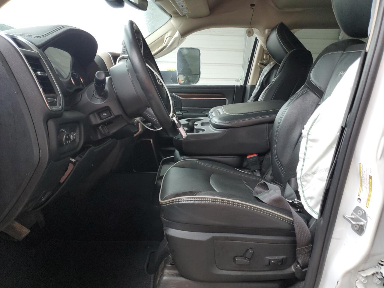 2022 Ram 2500 Laramie - Фото 7