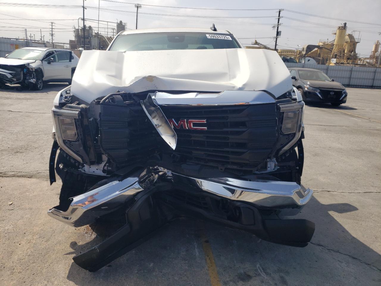 2025 GMC Sierra C1500 - Фото 5