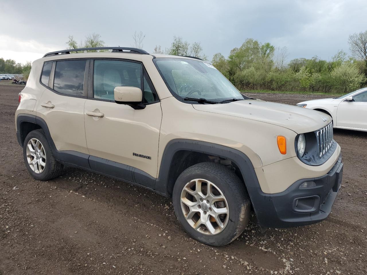 2015 Jeep Renegade Latitude - Image 4