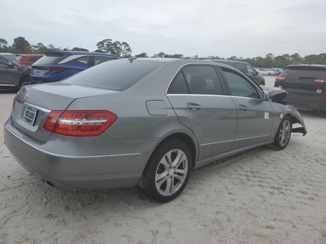2010 Mercedes-Benz E 350 - Image 3