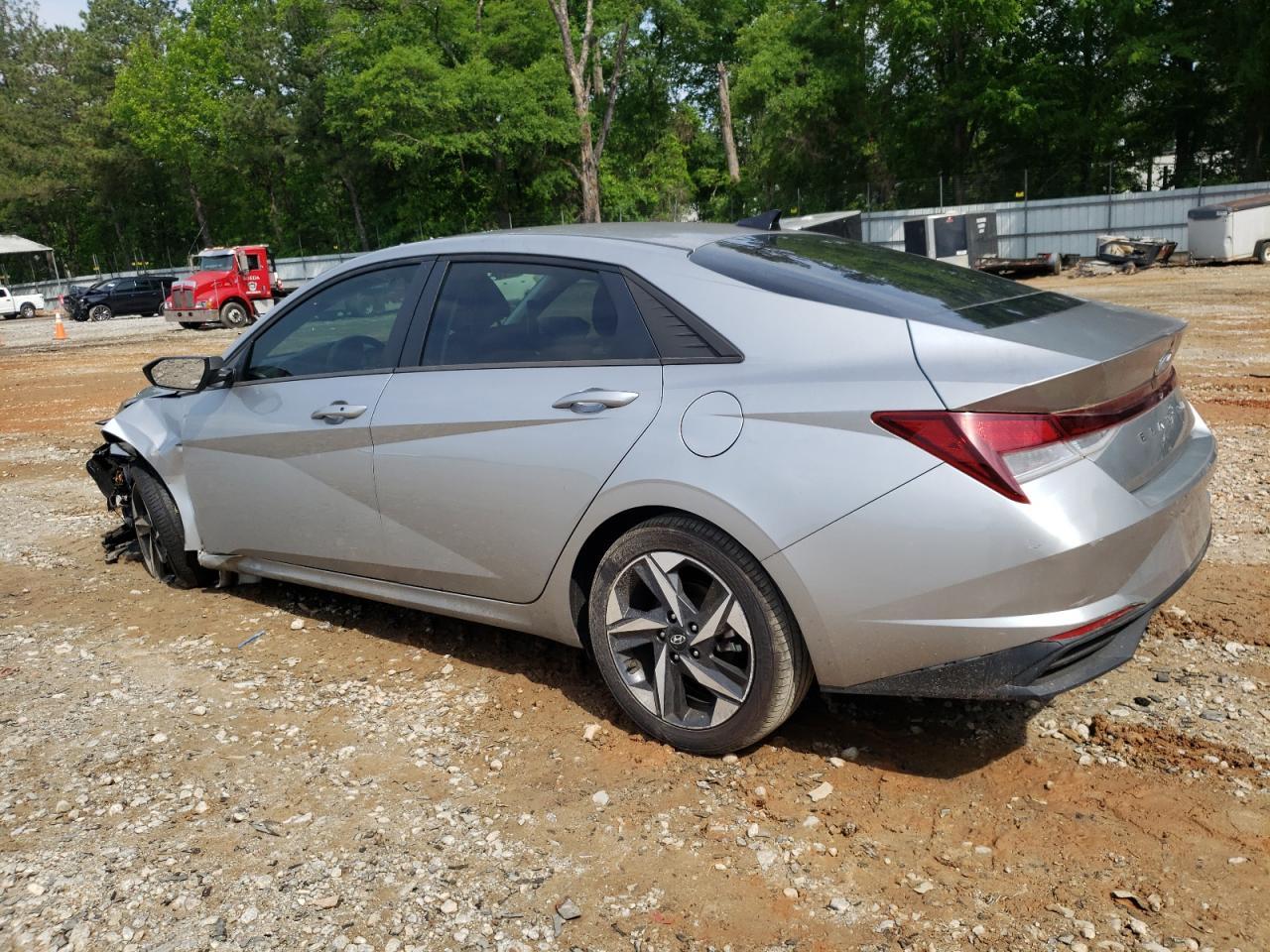 2023 Hyundai Elantra Sel - Фото 2