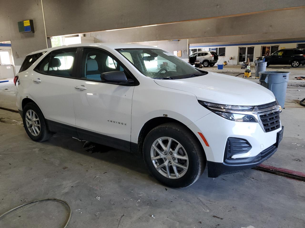 2023 Chevrolet Equinox Ls - Image 4