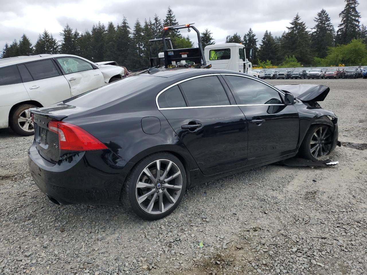 2015 Volvo S60 Platinum - Фото 3