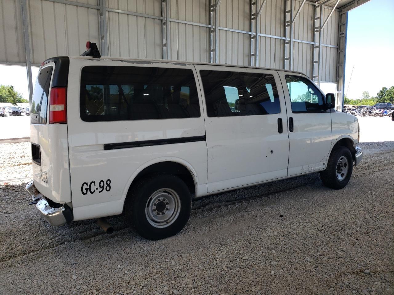 2012 Chevrolet Express G3500 Lt - Фото 3