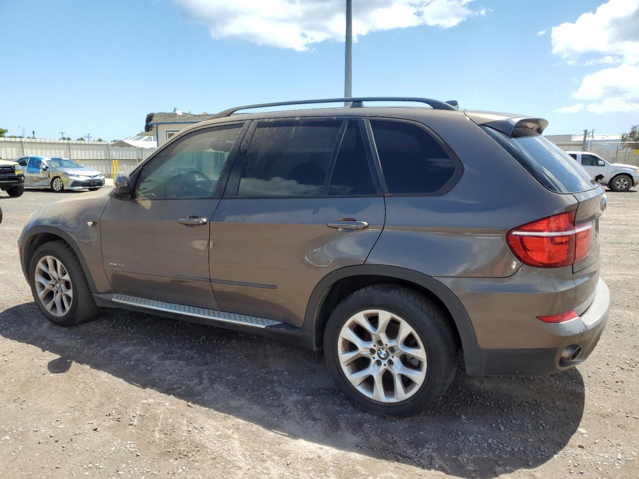 2011 BMW X5 xDrive35I - Фото 2