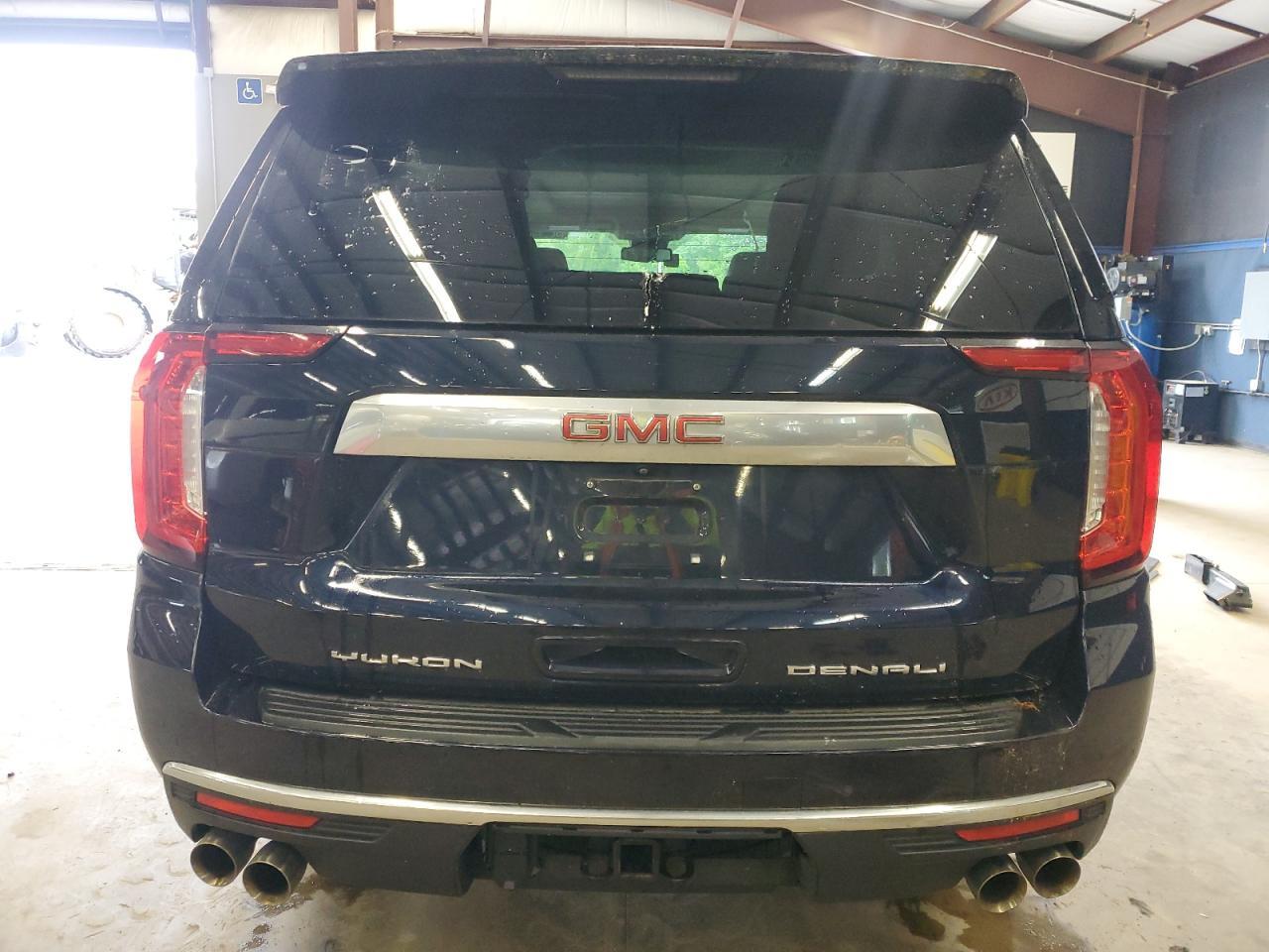 2023 GMC Yukon Denali - Фото 6
