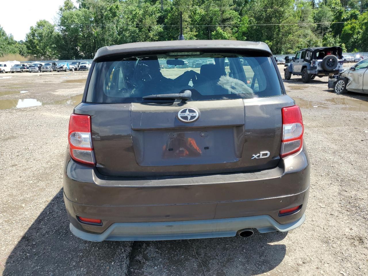 2011 Toyota Scion Xd - Фото 6