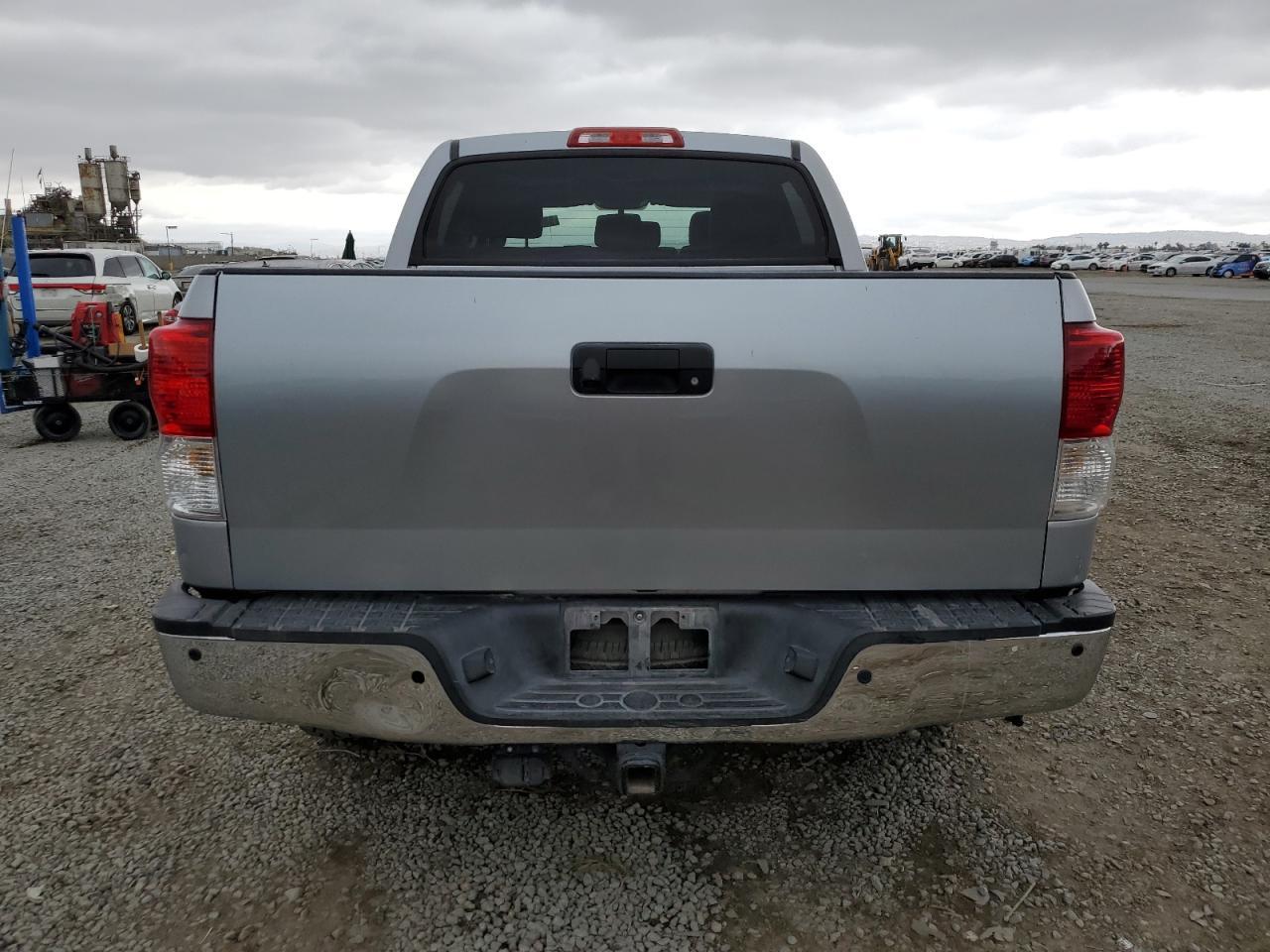 2013 Toyota Tundra Crewmax Limited - Image 6
