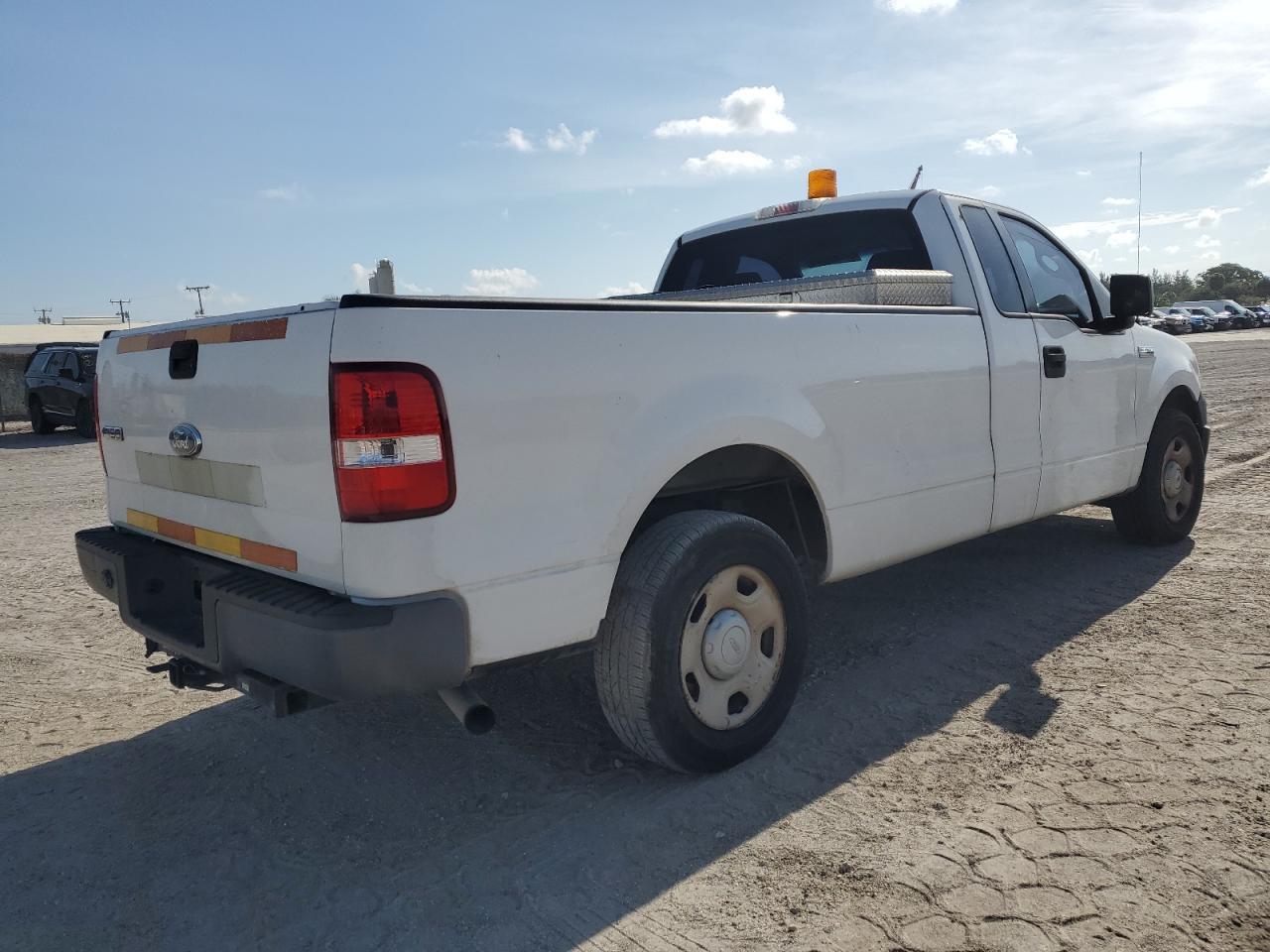 2008 Ford F150 - Фото 3