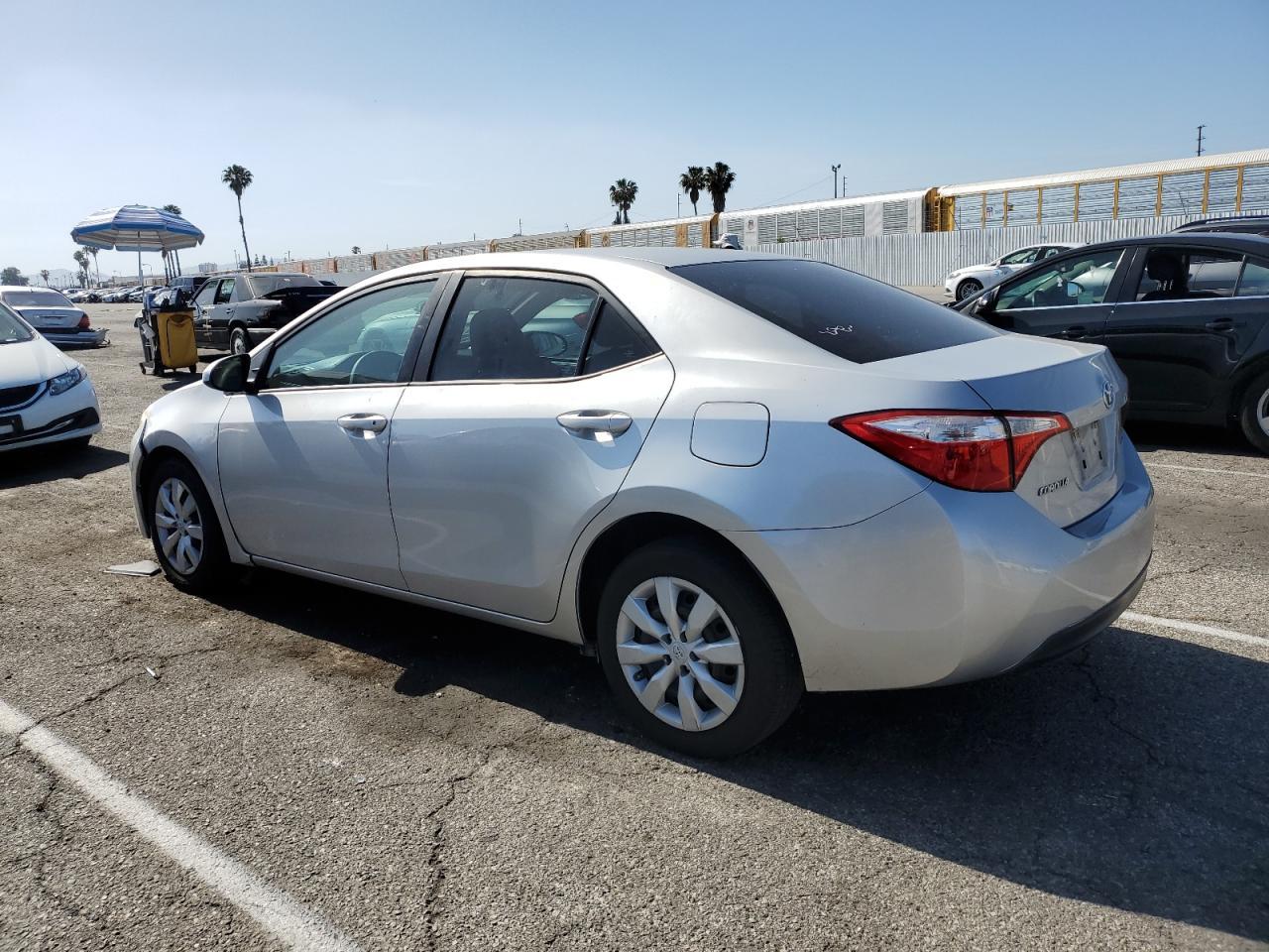 2016 Toyota Corolla L - Фото 2