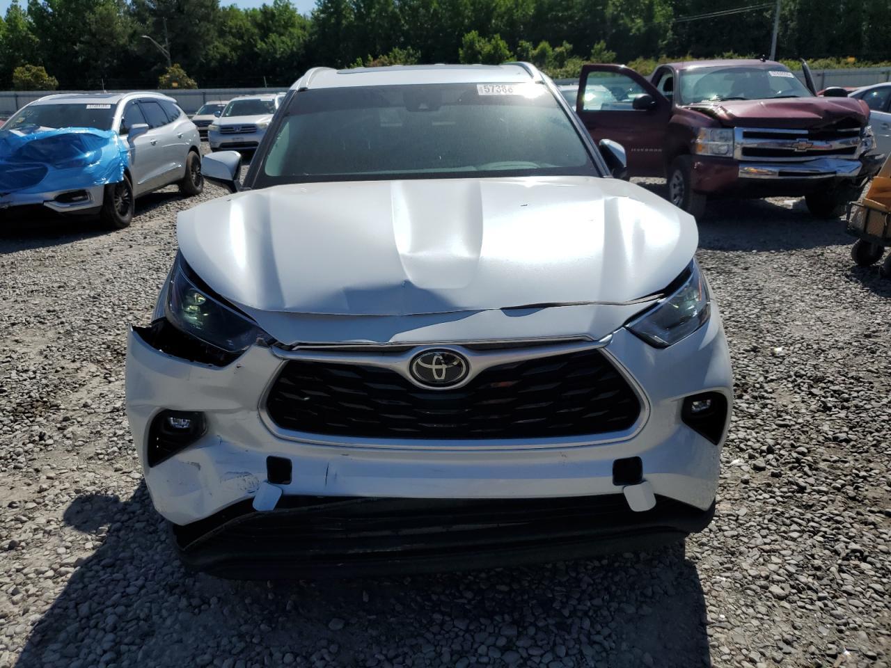 2022 Toyota Highlander Xle - Image 5