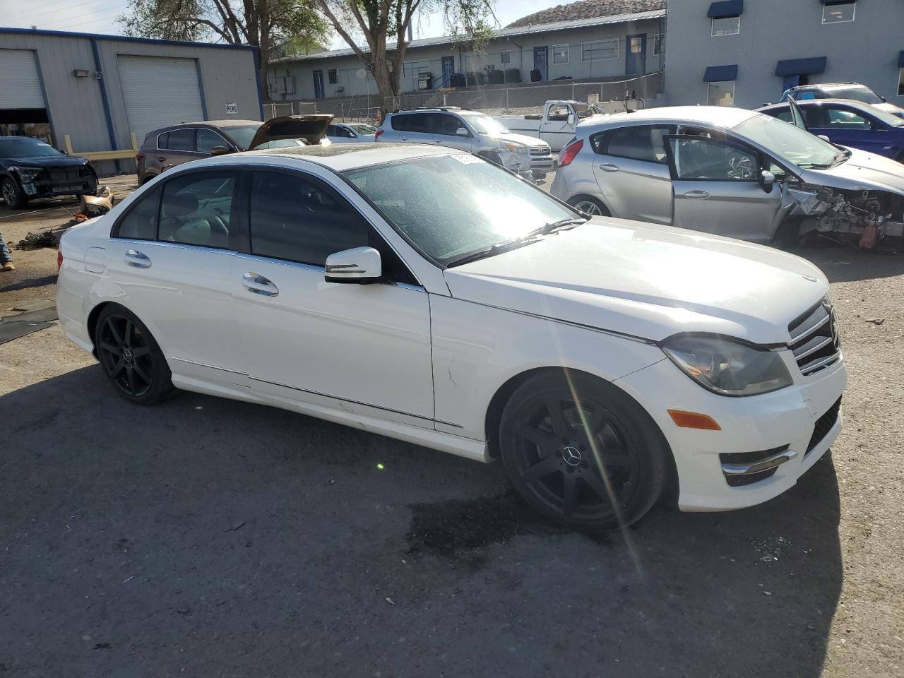 2014 Mercedes-Benz C 250 - Фото 4