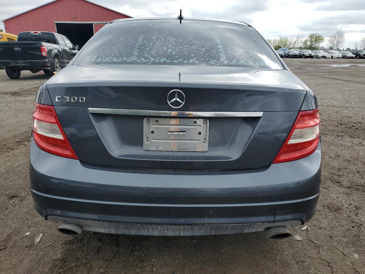 2011 Mercedes-Benz C 300 - Image 6