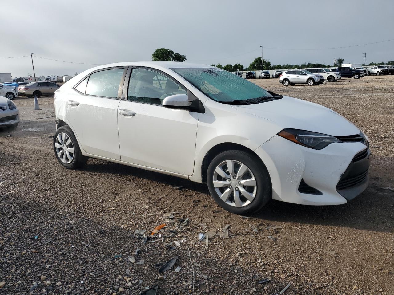 2017 Toyota Corolla L - Фото 4