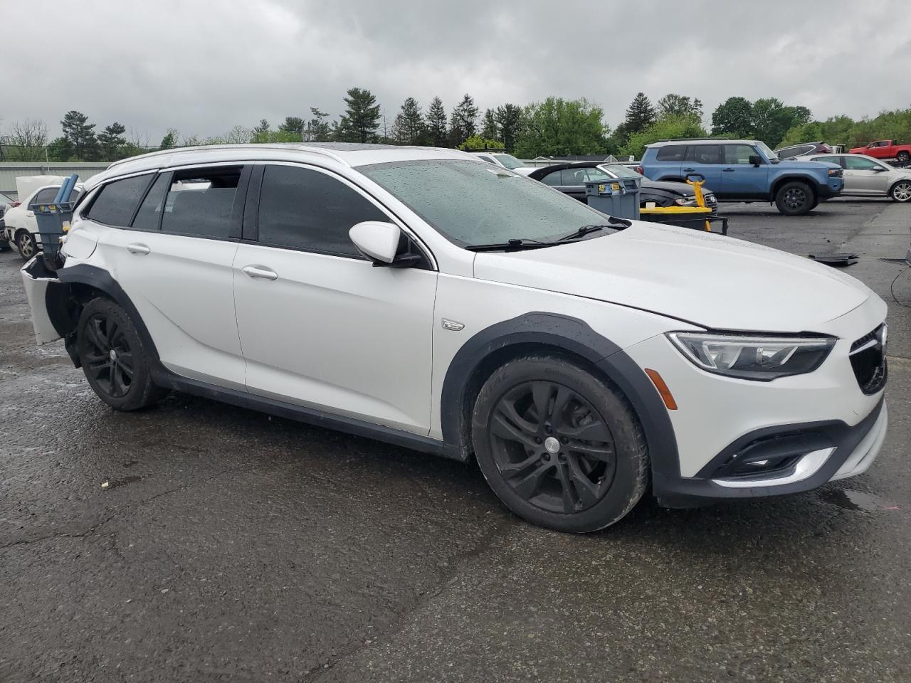 2018 Buick Regal Tourx Essence - Фото 4