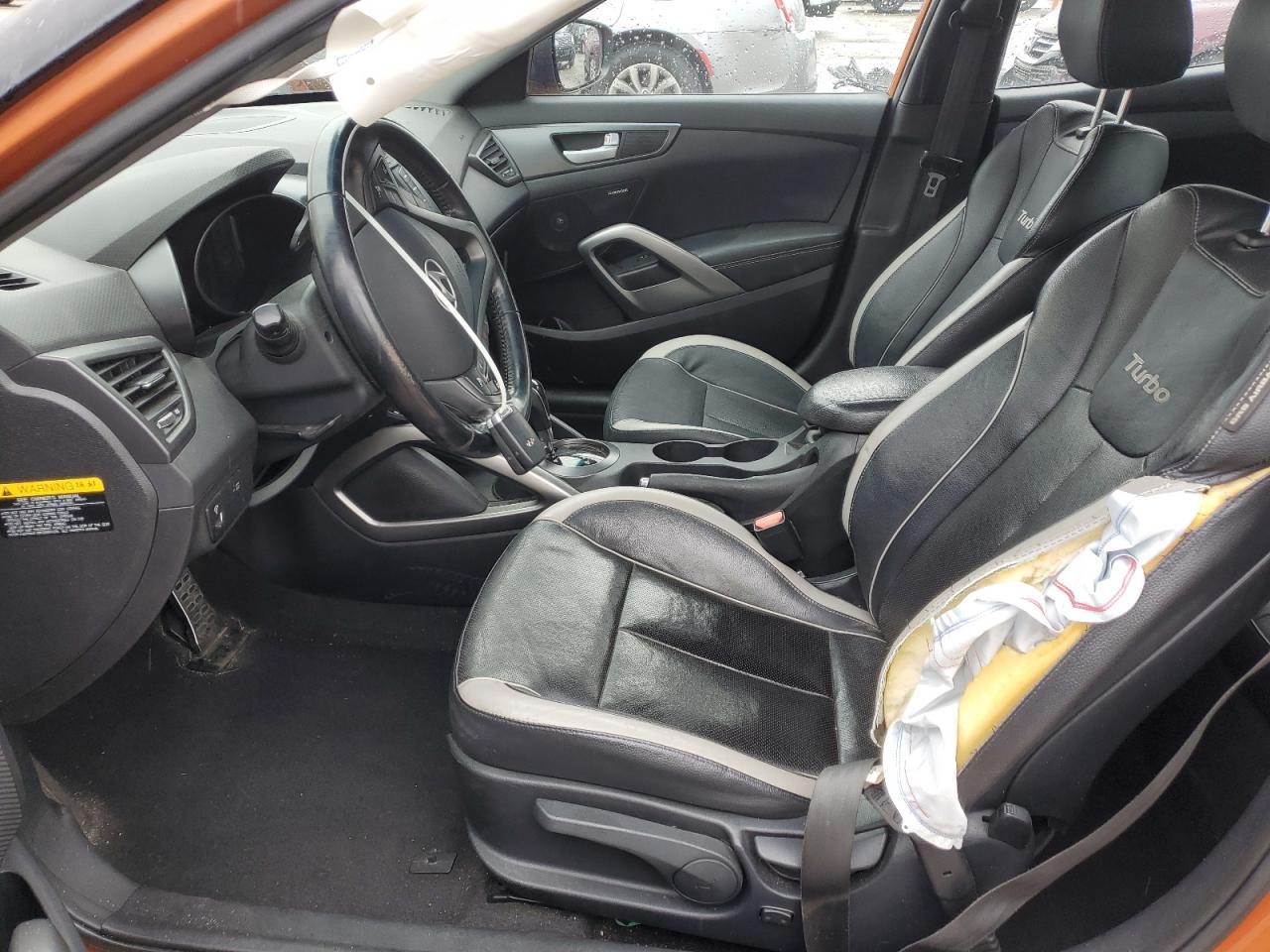 2015 Hyundai Veloster Turbo - Image 7