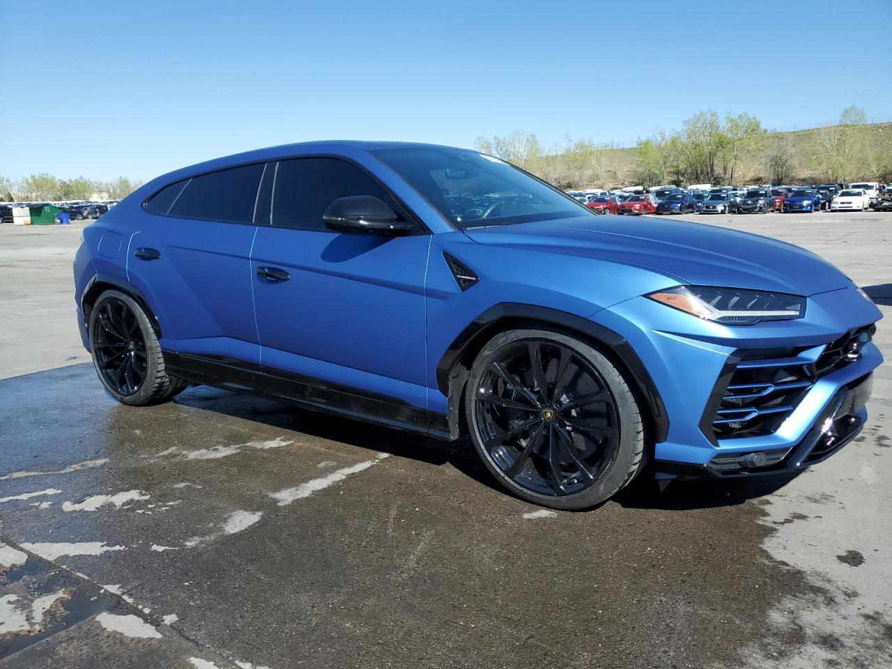 2020 Lamborghini Urus - Фото 4