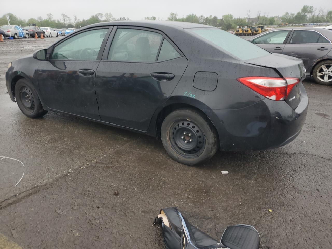 2015 Toyota Corolla L - Фото 2