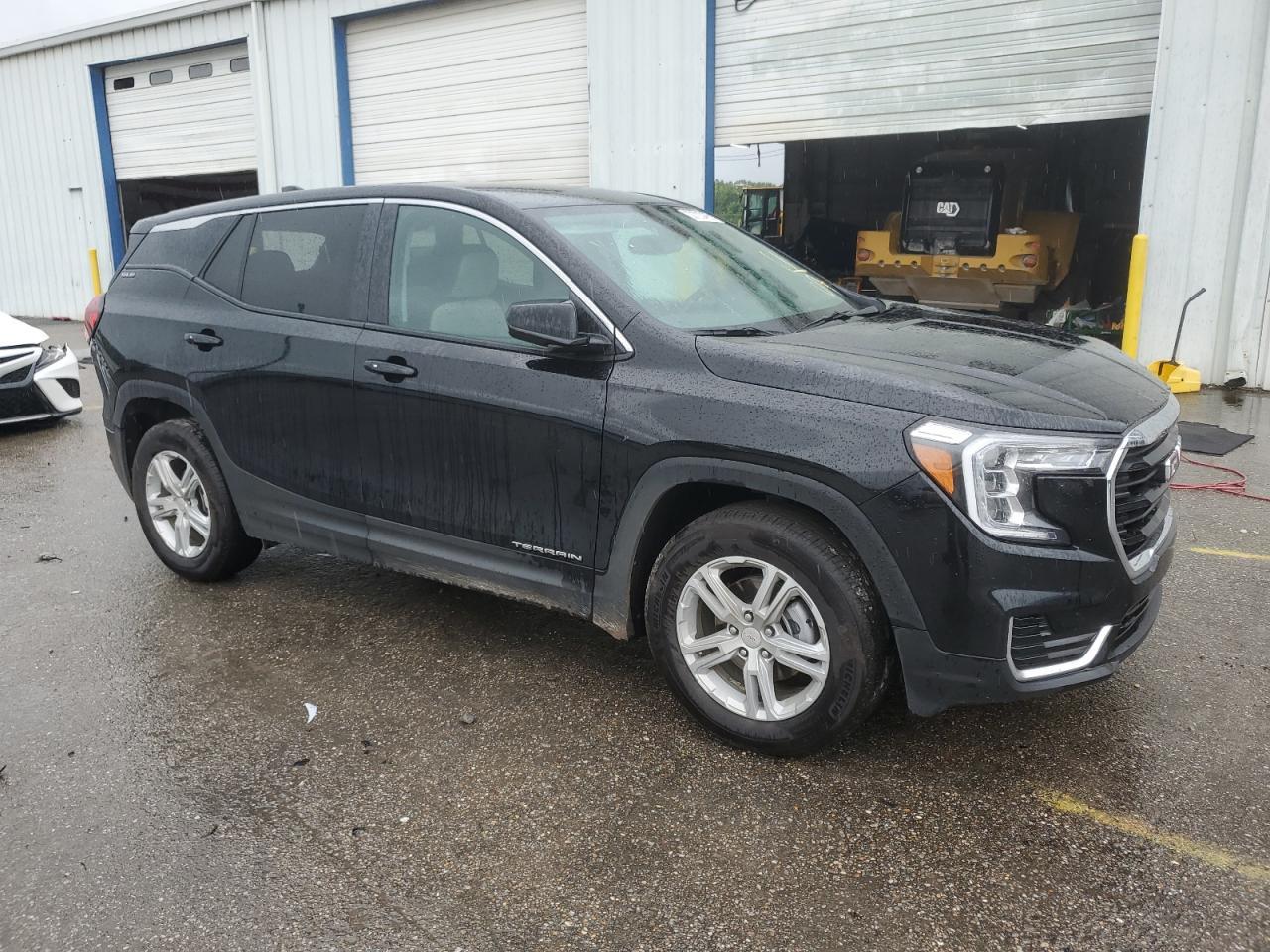 2024 GMC Terrain Sle - Image 4