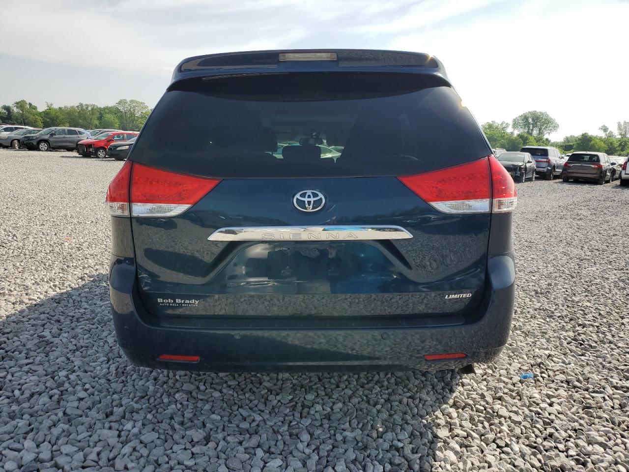 2011 Toyota Sienna Xle - Image 6