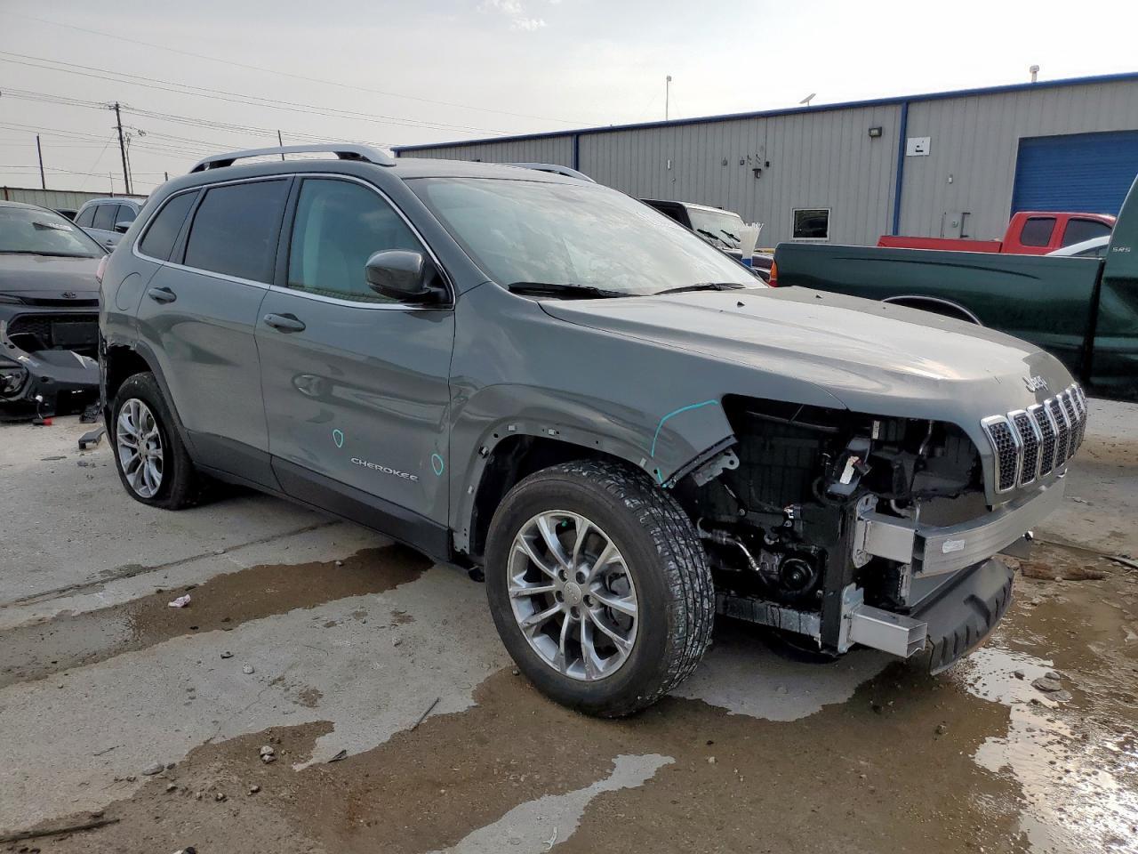 2020 Jeep Cherokee Latitude Plus - Image 4