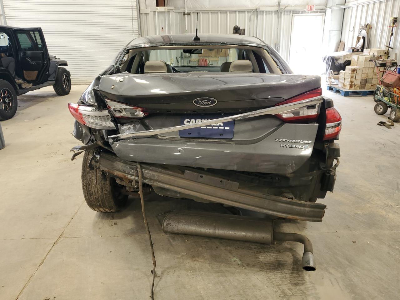 2017 Ford Fusion Titanium Hev - Image 6