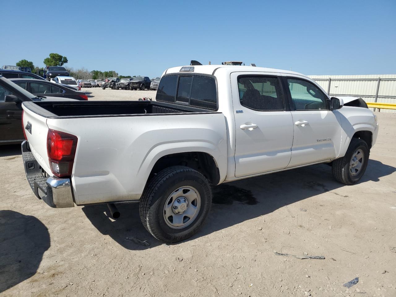 2021 Toyota Tacoma Double Cab - Image 3