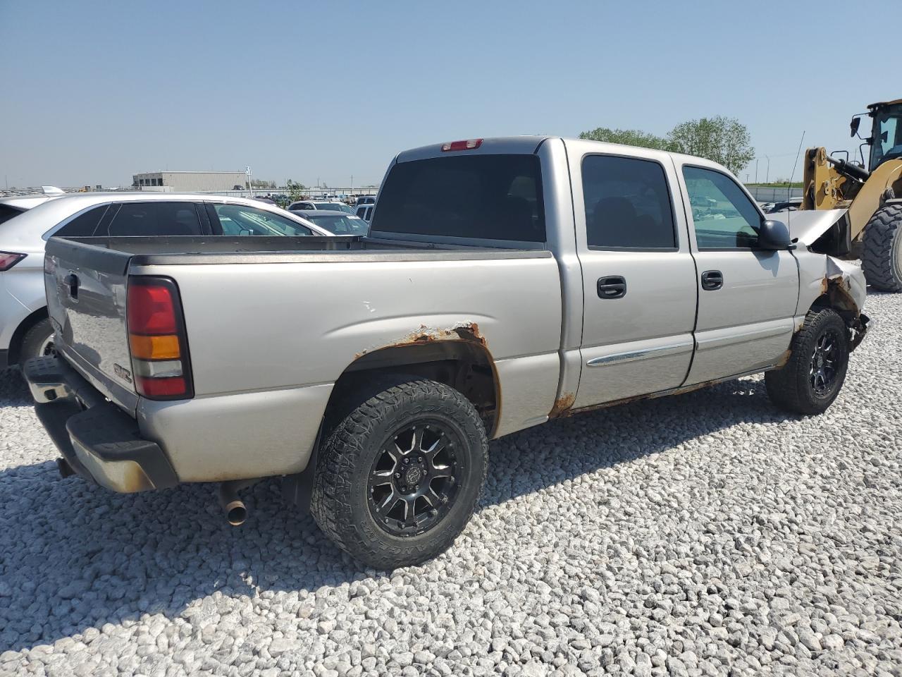 2004 GMC New Sierra K1500 - Фото 3